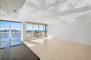 1000 W Island Blvd, Aventura, FL 33160 - Photo 7