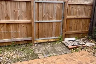 13410 SW 16th Ln, Miami, FL 33175 - Photo 19