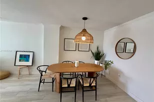 1450 Brickell Bay Dr, Miami, FL 33131 - Photo 7