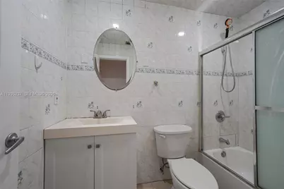 3011 N 74th Ave, Hollywood, FL 33024 - Photo 25