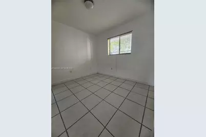 5460 W 21st Ct #310, Hialeah, FL 33016 - Photo 7