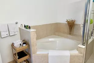 8395 SW 73rd Ave, Miami, FL 33143 - Photo 21