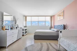 100 Golden Isles Dr, Hallandale Beach, FL 33009 - Photo 25