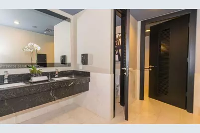 901 Brickell Key Blvd #3102, Miami, FL 33131 - Photo 35