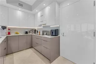 3101 S Ocean Dr, Hollywood, FL 33019 - Photo 13