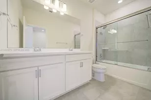 1023 Eucalyptus Dr, Hollywood, FL 33021 - Photo 17