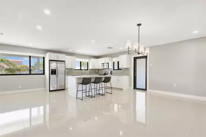 4165 W 5th Ln #0, Hialeah, FL 33012 - Photo 11