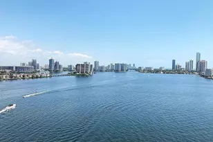 301 174th St, Sunny Isles Beach, FL 33160 - Photo 29