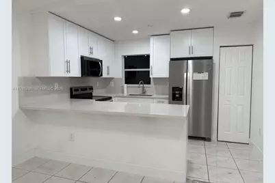 19415 NW 33rd Ct #19415, Miami Gardens, FL 33056 - Photo 3