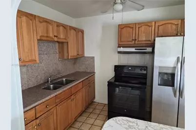 9201 SW 43rd Ter, Miami, FL 33165 - Photo 9