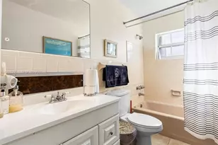 1172 SW 102nd Ct, Miami, FL 33174 - Photo 23