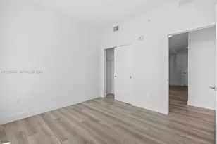 101 Diplomat Pkwy, Hallandale Beach, FL 33009 - Photo 25