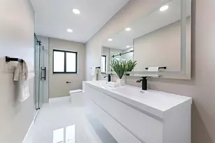 16733 Golfview Dr, Weston, FL 33326 - Photo 23