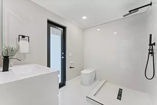 16733 Golfview Dr, Weston, FL 33326 - Photo 21