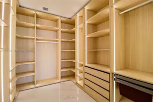 700 NE 24th St, Miami, FL 33137 - Photo 35