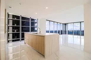 700 NE 24th St, Miami, FL 33137 - Photo 1