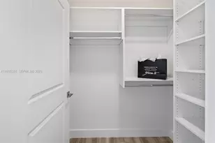 101 Diplomat Pkwy, Hallandale Beach, FL 33009 - Photo 27