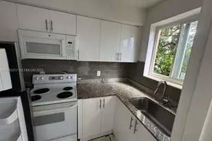 888 SW 6th St, Miami, FL 33130 - Photo 7