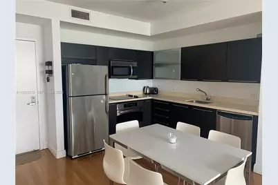 90 SW 3rd St #1211, Miami, FL 33130 - Photo 7