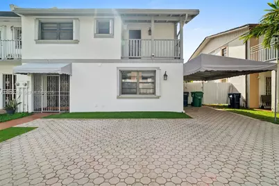 10922 SW 25th St, Miami, FL 33165 - Photo 1