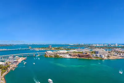 335 S Biscayne Blvd #UPH-10, Miami, FL 33131 - Photo 3