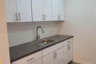 151 SW 134th Way, Pembroke Pines, FL 33027 - Photo 17