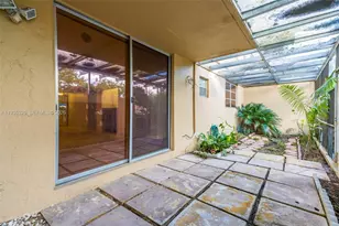 406 NW 68th Ave, Plantation, FL 33317 - Photo 15