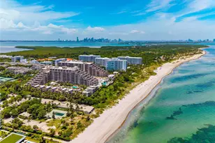 141 Crandon Blvd, Key Biscayne, FL 33149 - Photo 29