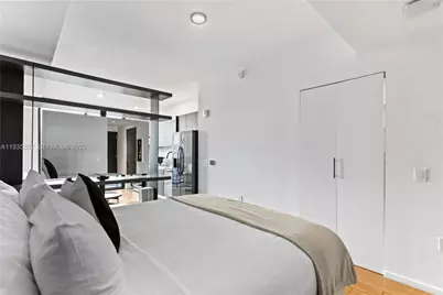 398 NE 5th St #3102, Miami, FL 33132 - Photo 17