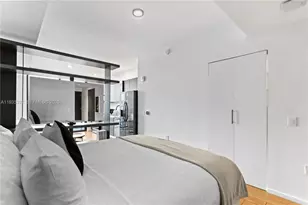 398 NE 5th St, Miami, FL 33132 - Photo 17