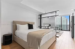 398 NE 5th St, Miami, FL 33132 - Photo 13