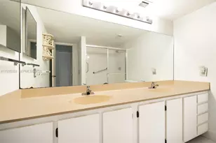 150 S Hollybrook Terrace, Pembroke Pines, FL 33025 - Photo 19