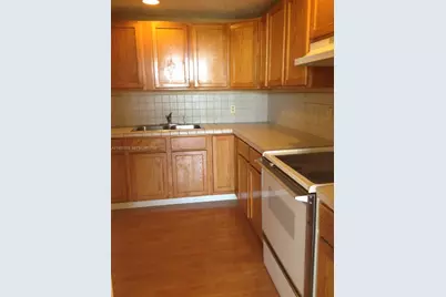 2025 NE 164th St #1006, North Miami Beach, FL 33162 - Photo 5