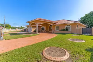 12700 SW 188th St, Miami, FL 33177 - Photo 3