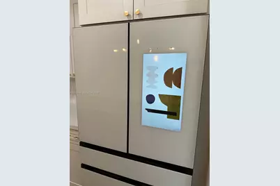 708 SE 3rd Ave Ext #201, Hallandale Beach, FL 33009 - Photo 3