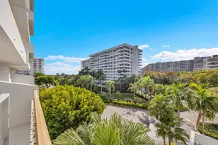 155 Ocean Ln Dr, Key Biscayne, FL 33149 - Photo 17