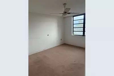 1100 Colony Point Cir #518, Pembroke Pines, FL 33026 - Photo 11