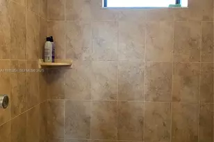 1100 Colony Point Cir, Pembroke Pines, FL 33026 - Photo 17