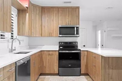 715 NE 25th Ave, Pompano Beach, FL 33062 - Photo 7