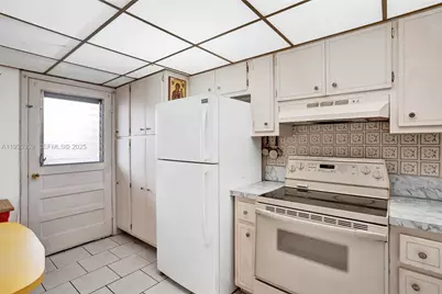 2800 NW 47th Ter #202A, Lauderdale Lakes, FL 33313 - Photo 7