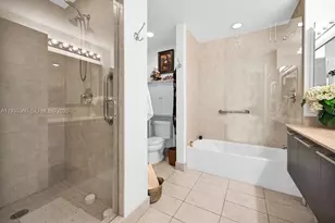 1900 N Bayshore Dr, Miami, FL 33132 - Photo 25