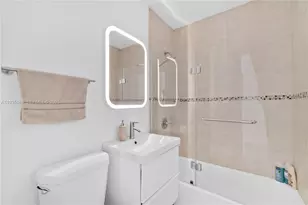 1021 NW 23rd Ave, Miami, FL 33125 - Photo 13