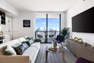 159 NE 6th St, Miami, FL 33132 - Photo 3