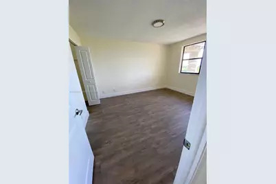 8120 Geneva Ct #554, Doral, FL 33166 - Photo 11