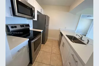 8120 Geneva Ct #554, Doral, FL 33166 - Photo 19