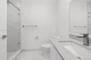 101 Diplomat Pkwy, Hallandale Beach, FL 33009 - Photo 25