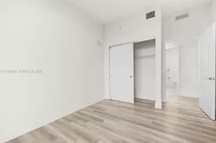 101 Diplomat Pkwy, Hallandale Beach, FL 33009 - Photo 23