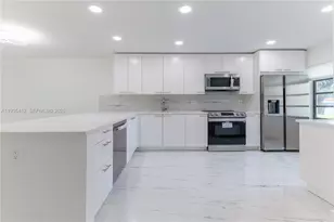 8435 Casa Del Lago, Boca Raton, FL 33433 - Photo 5