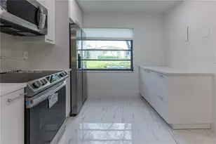 8435 Casa Del Lago, Boca Raton, FL 33433 - Photo 9