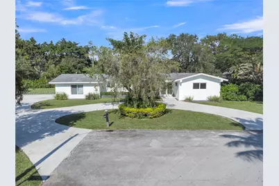 7465 SW 135th St, Pinecrest, FL 33156 - Photo 3